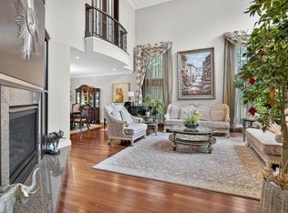 25 Holiday Pond Rd, Jericho, NY 11753