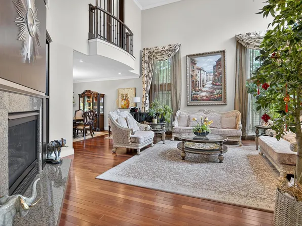 25 Holiday Pond Road, Jericho, NY 11753