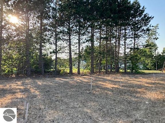 5th image of 2650 Plover Dr