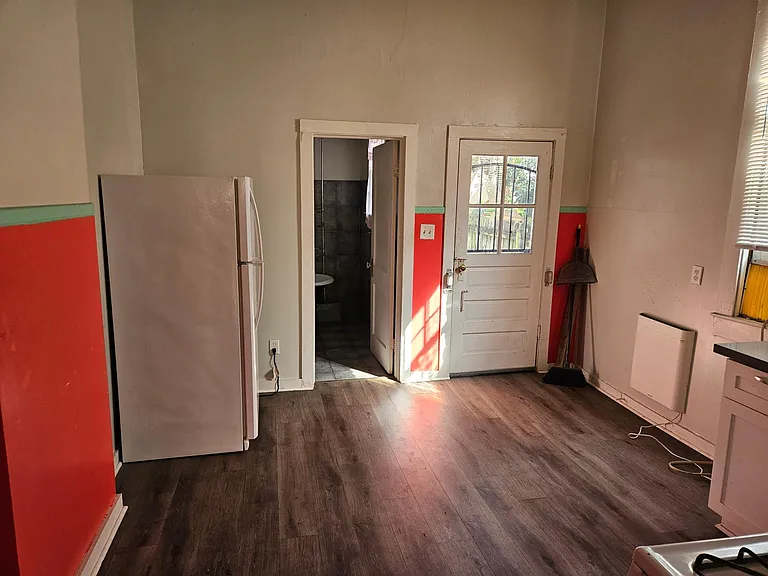 2731 Orleans Ave — Photo 7