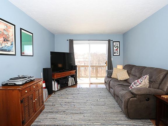 5th image of 22 River St APT 9