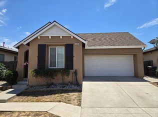 7387 E Robinson Ave, Fresno, CA 93737