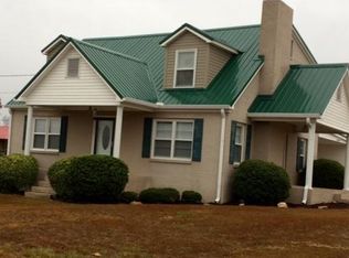 30 Hollingsworth Dr, Gadsden, AL 35905