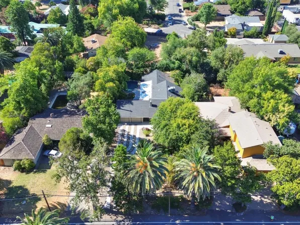 6016 Palm Dr, Carmichael, CA 95608