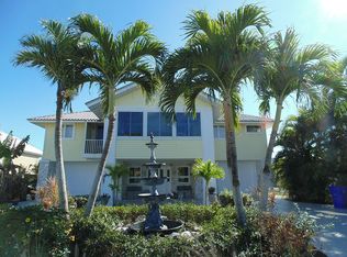 1460 Pelican Ave, Naples, FL 34102