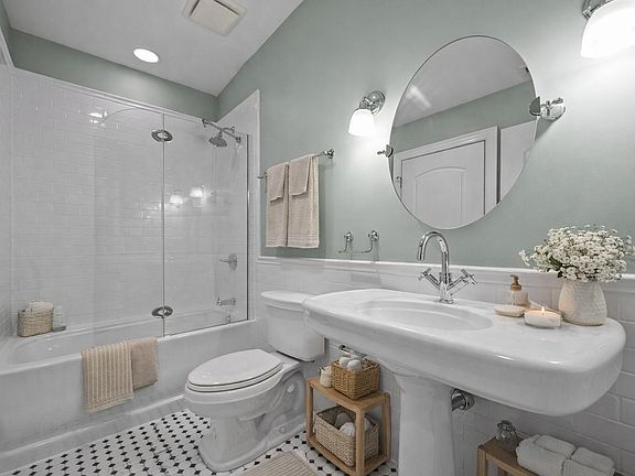 5th image of 710 Independence Pl Unit 508