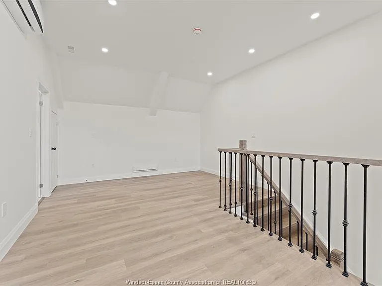 702 Pierre Ave #3 — Photo 14