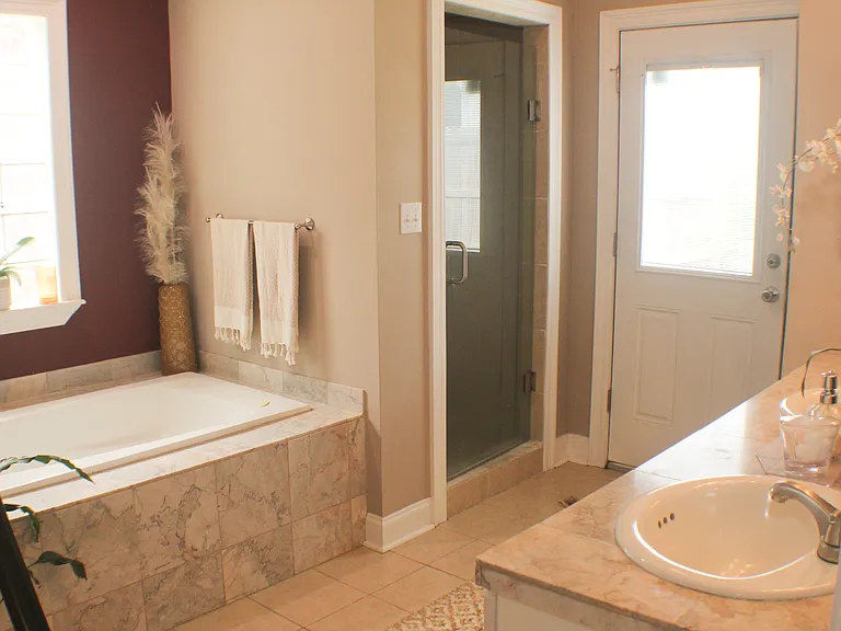 6444 Cameren Oaks Dr — Photo 8