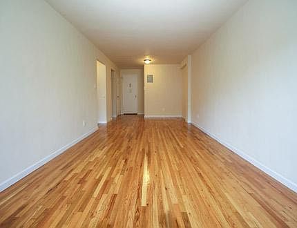 5th image of 13959 35th Ave #4E