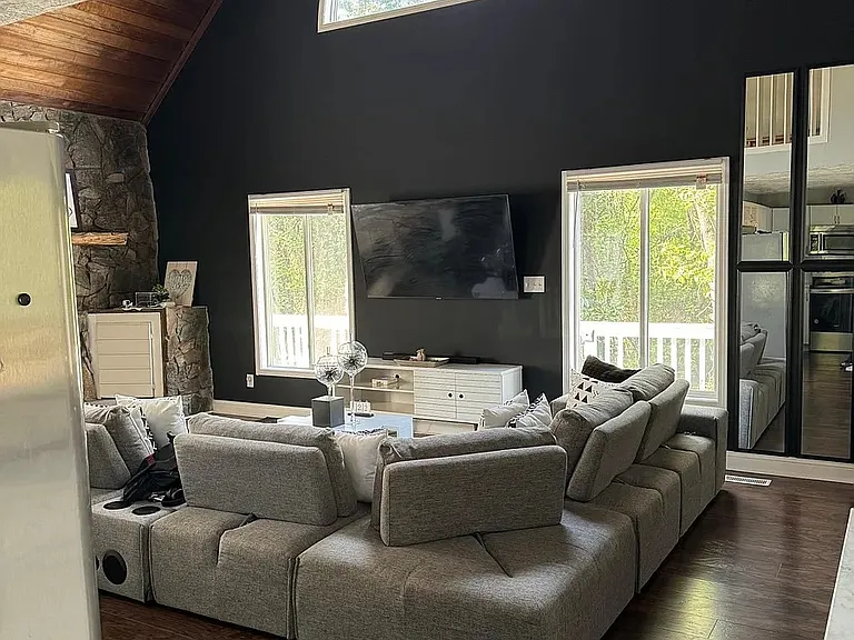 3335 Lake Bend Dr — Photo 4