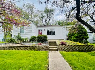 36936 N Helen Dr, Lake Villa, IL 60046