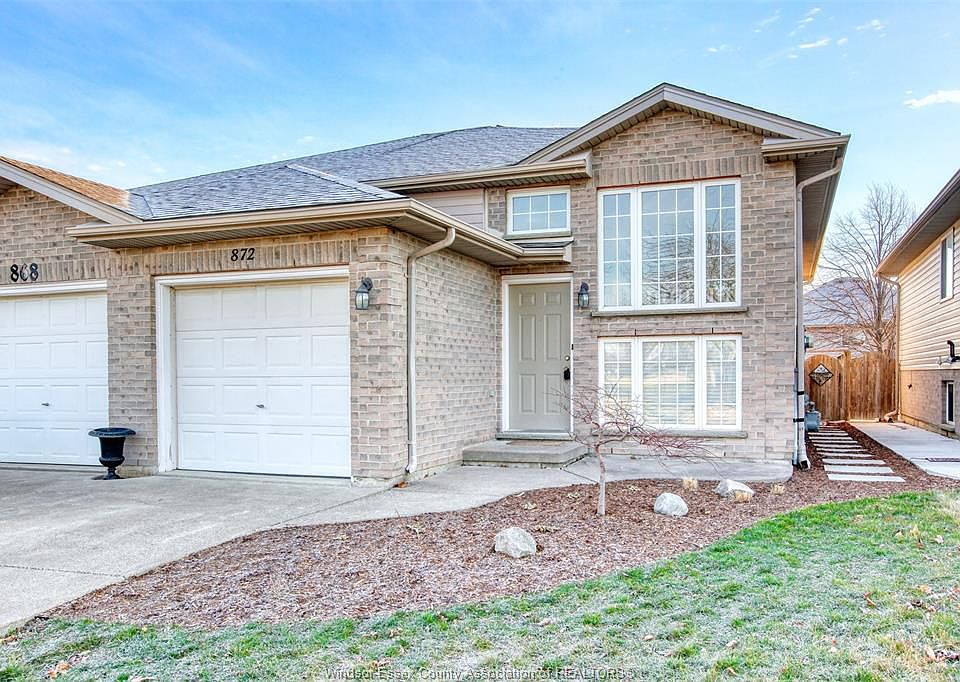 1st image of 872 Michael Dr