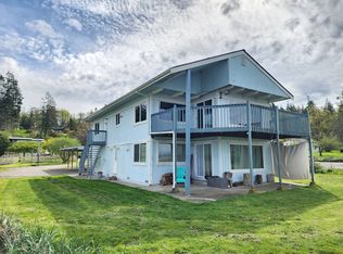 19710 Soundview Dr NW #B, Stanwood, WA 98292