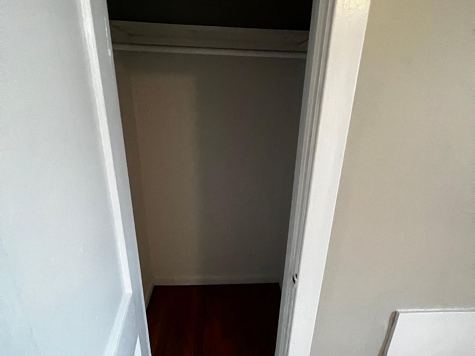 1st image of 378 Elm Ave SW APT 8