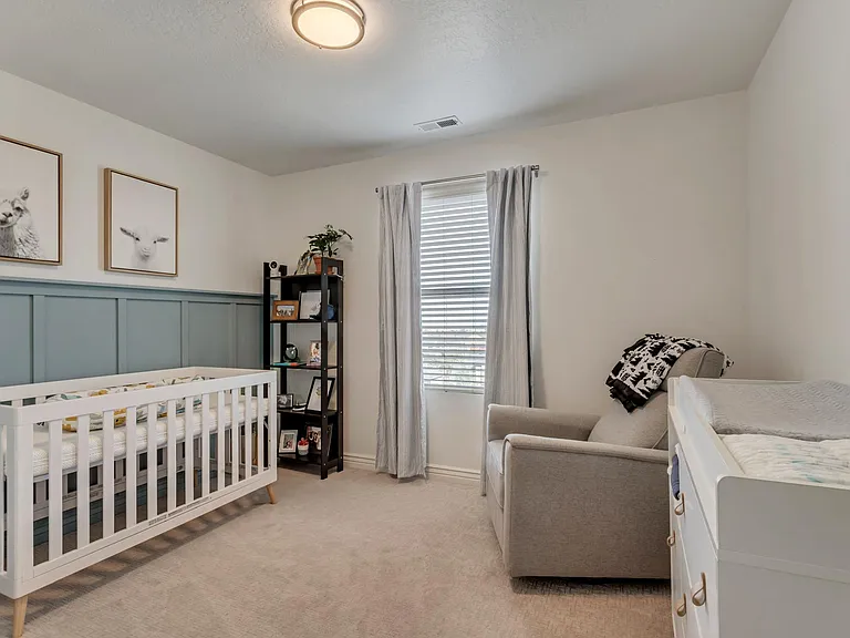 4253 W Clarks Hill Dr — Photo 13