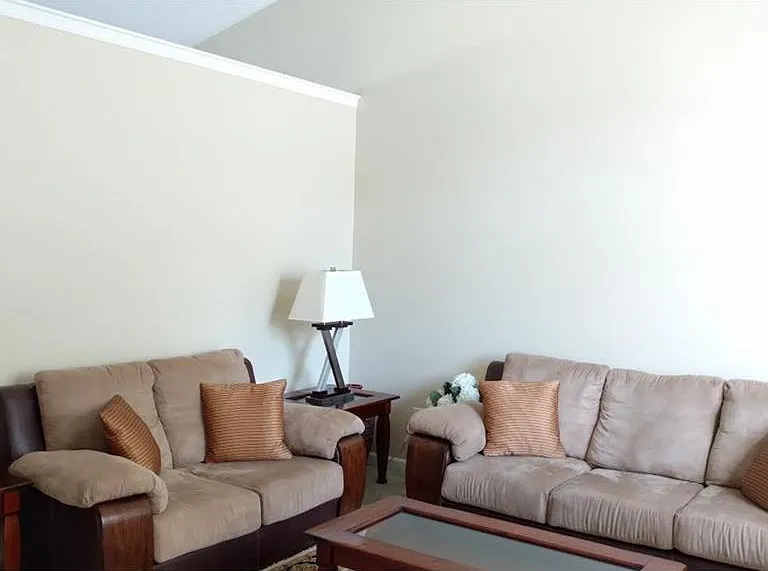 455 Thompson Dr — Photo 6