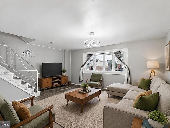 5th image of 14005 Faraday St