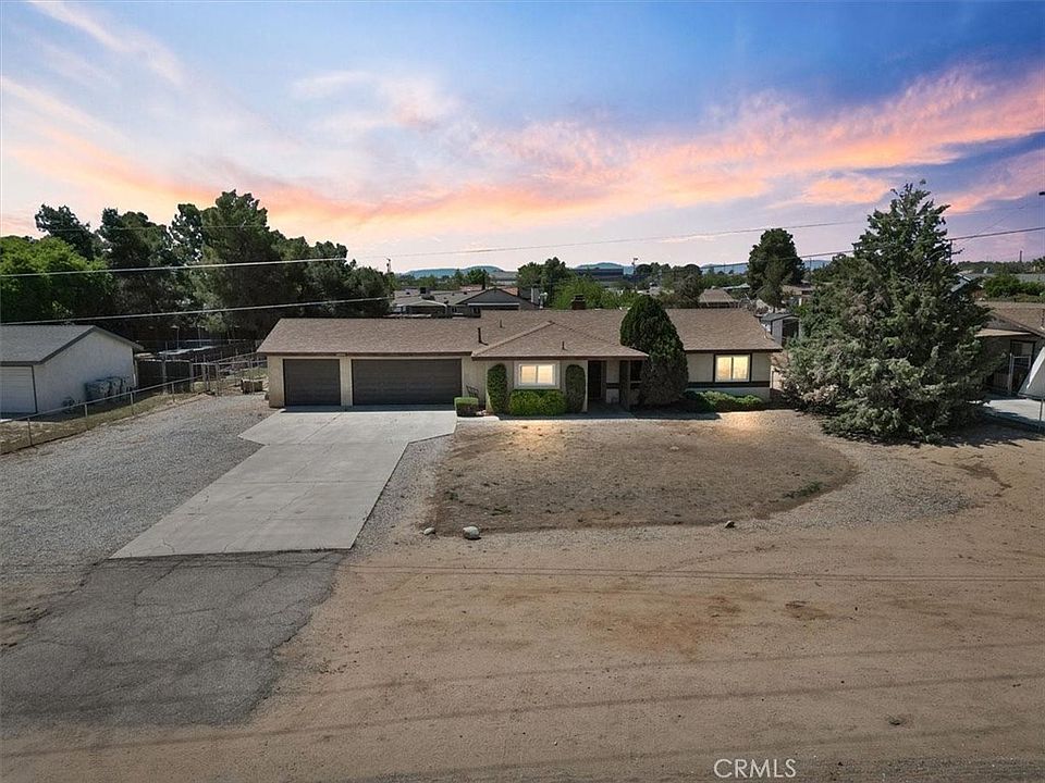 1st image of 15555 Mojave St