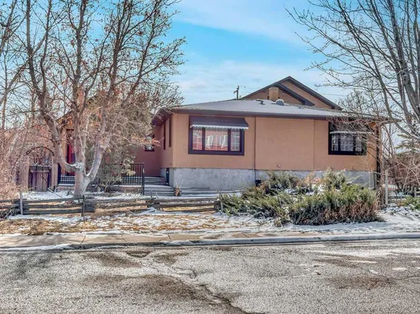 229 N 5th Ave, Strathmore, AB T1P 1B7