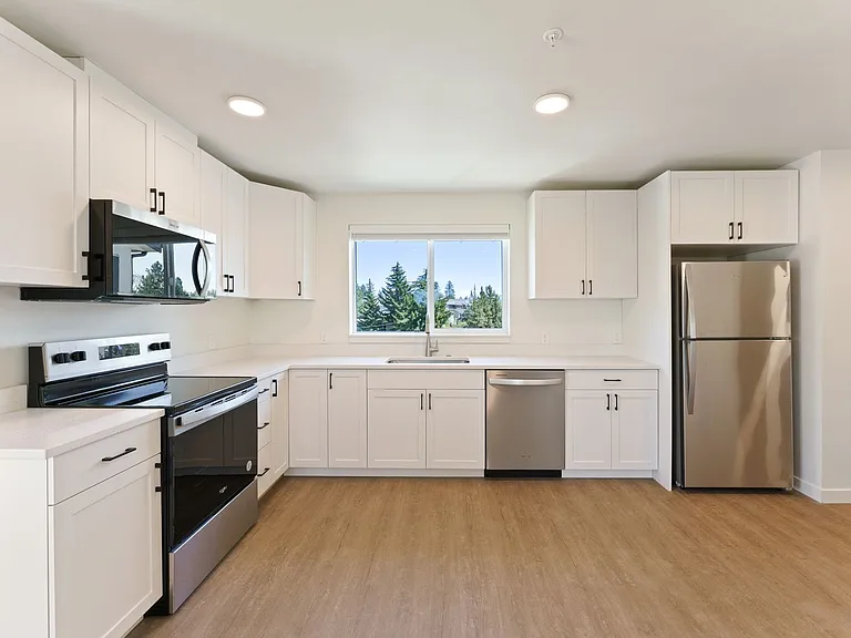 Bridgewater Apartments — Photo 50