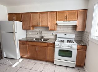 328 N 3rd Ave #2, Des Plaines, IL 60016