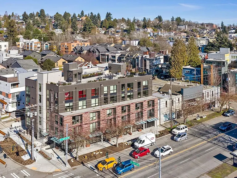 The Waterway Building — Photo 1