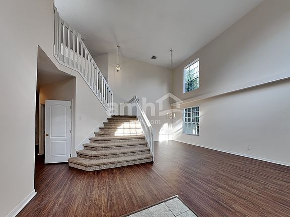 5th image of 1749 Oak Grove Chase Dr