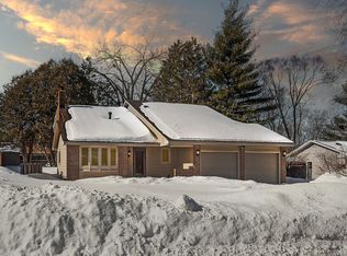 6570 Hickory St NE, Fridley, MN 55432