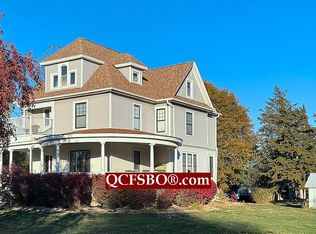 438 S Mason St, Sheffield, IL 61361