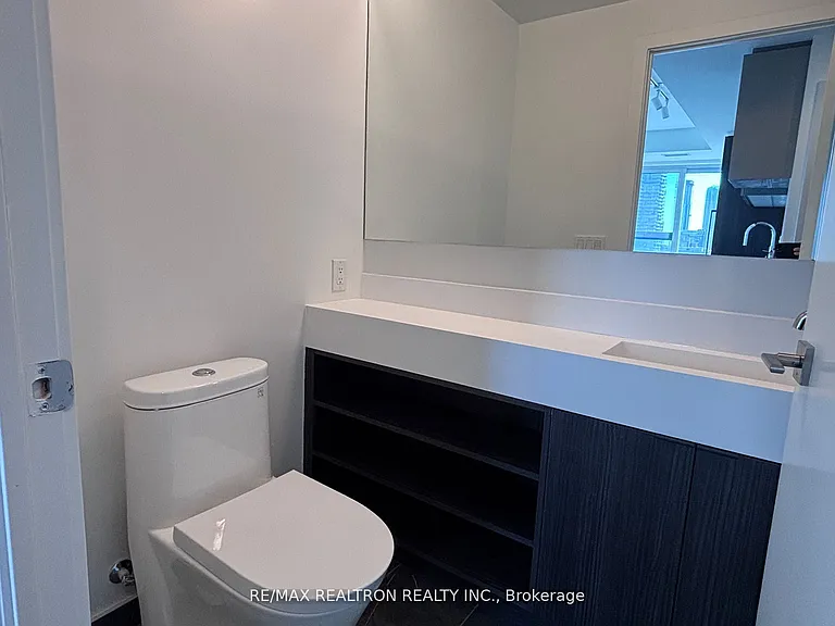 252 Church St #2515 — Photo 7