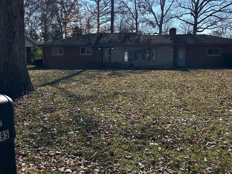 1st image of 1995 Huntington Dr