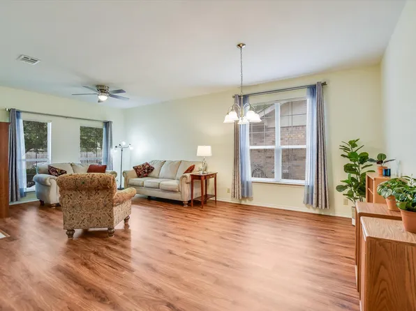 1506 Suzi Ln, Pflugerville, TX 78660