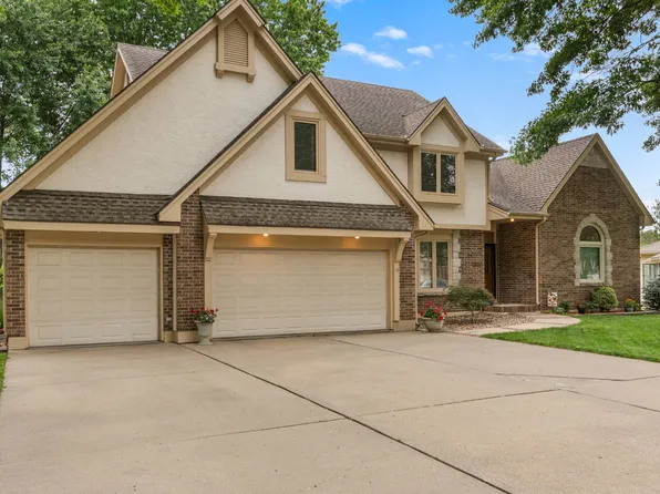 16521 E Debra St, Independence, MO 64055
