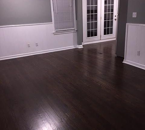 3rd image of 5400 W 71st St