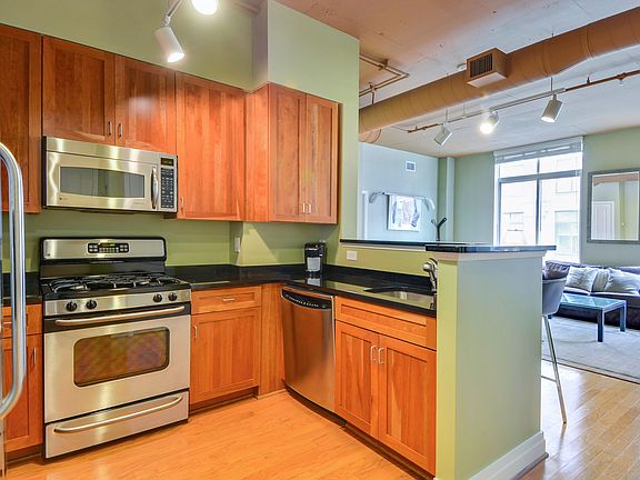 4th image of 1201 N Garfield St APT 412