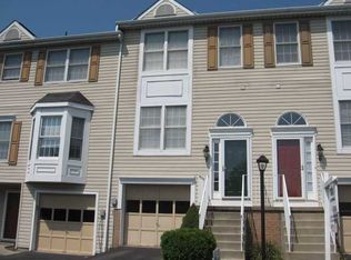 7 Cherryhurst Ln, Bridgeville, PA