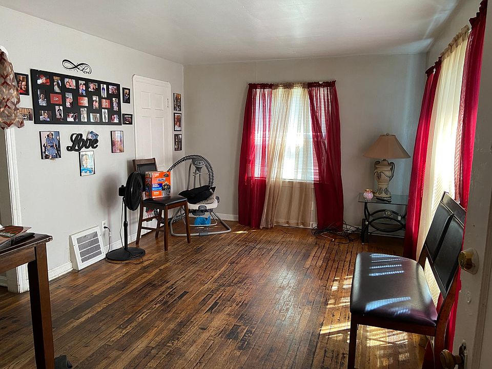 1st image of 1899 W 75th St