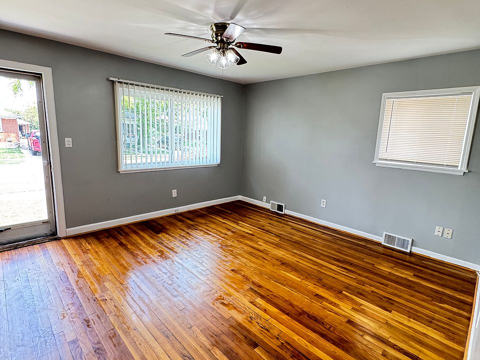 8232 Edward Ave, photo 10