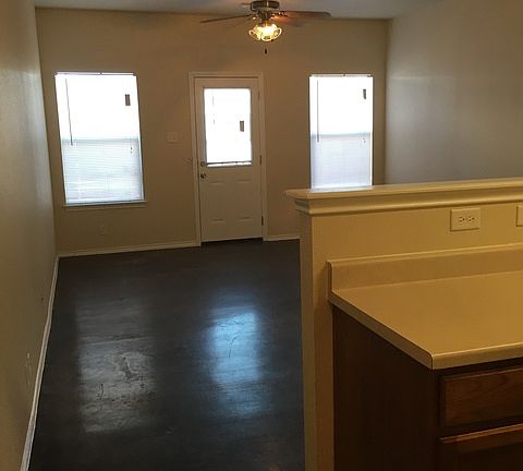 5th image of 10610 Mathom Lndg APT 3