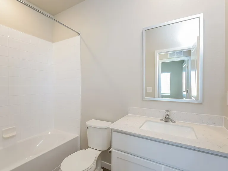 2120 Christina St — Photo 19