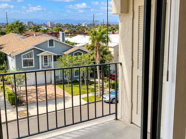 Cabrillo Knolls Apartments, 4221 34th St APT 44, San Diego, CA 92104