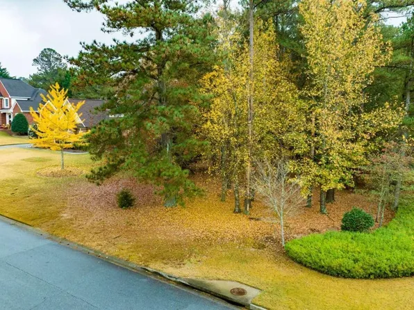 119 Turnberry Cir, Carrollton, GA 30116