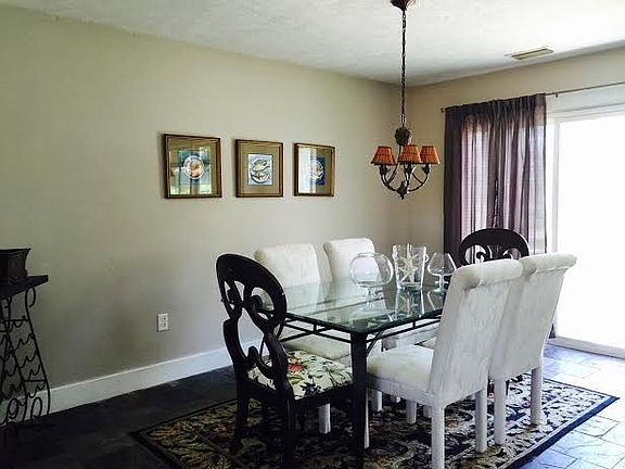 5th image of 224 Bel Aire Dr