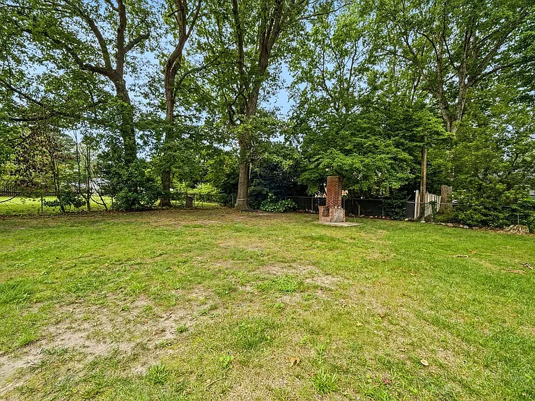 1757 Lafayette Dr — Photo 41