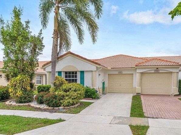 6114 Heliconia Rd