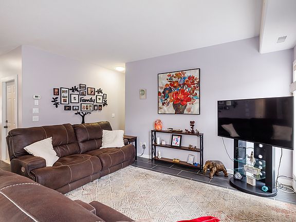 4th image of 3339 Clement Rd Unit 9