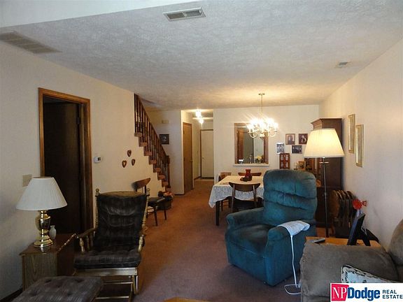3rd image of 918 4th Ave