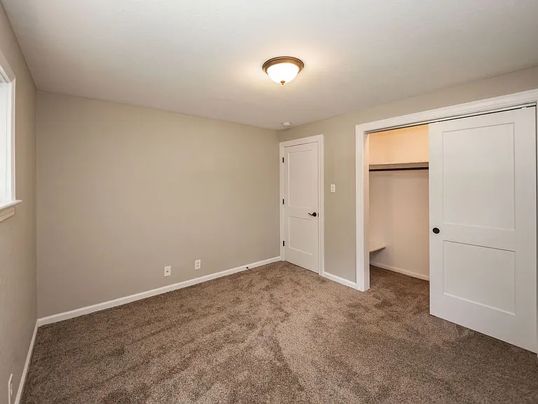 822 Walnut St — Photo 22