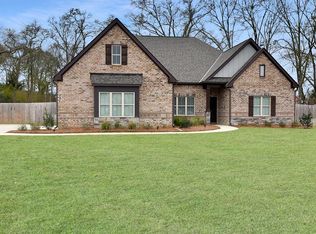 121 Tablerock Ct, Dothan, AL 36301