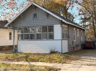 1129 N Martin Luther King Jr Blvd, Lansing, MI 48915